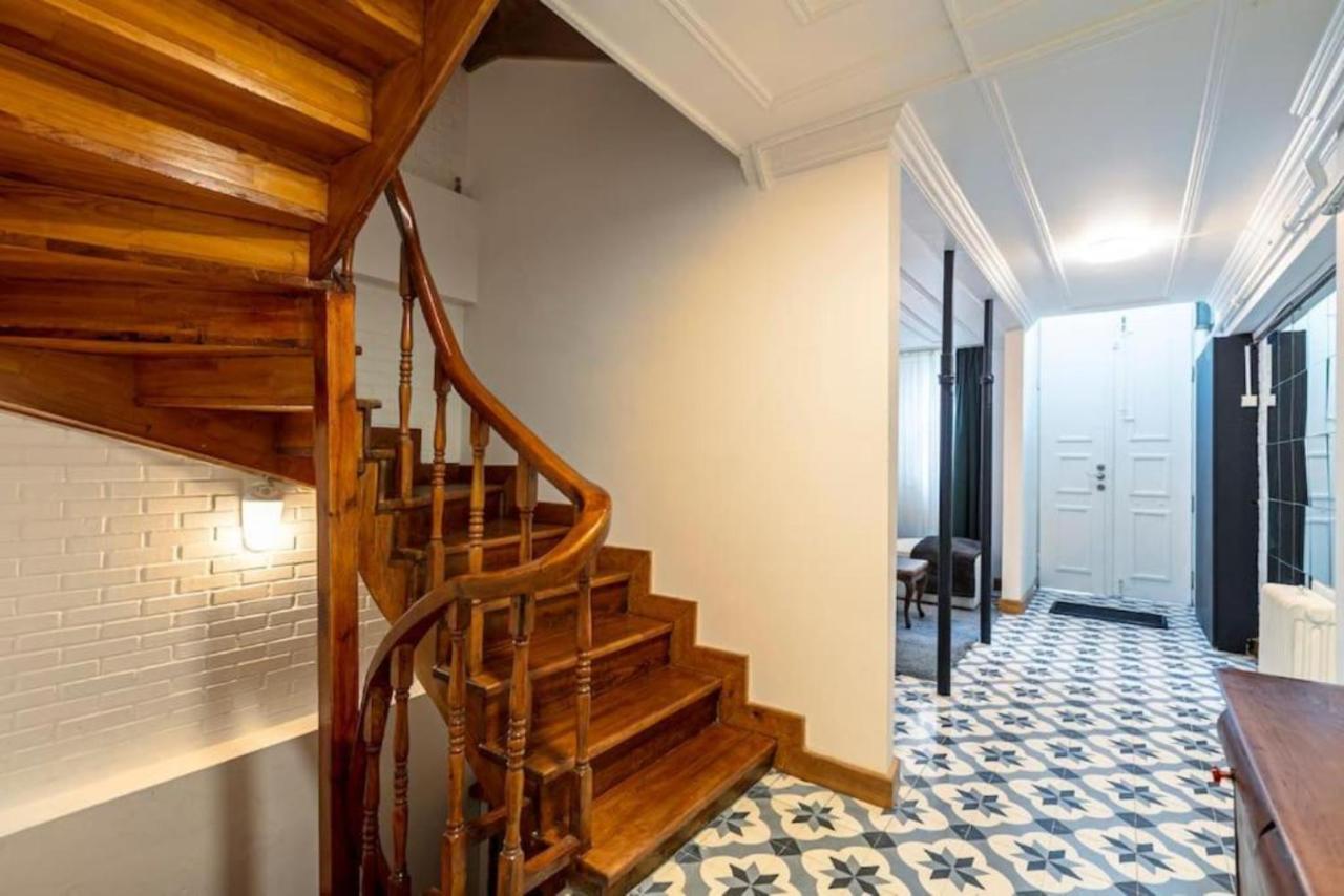 Historical 4-Br Home Steps From Besiktas Stadium & Bosphorus Views - Prime Nisantasi Location! Istambul Exterior foto