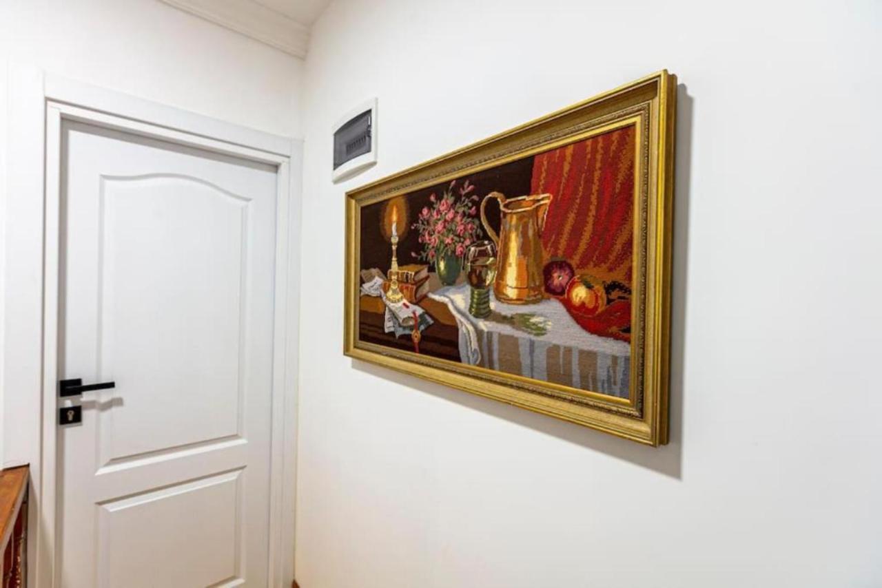 Historical 4-Br Home Steps From Besiktas Stadium & Bosphorus Views - Prime Nisantasi Location! Istambul Exterior foto
