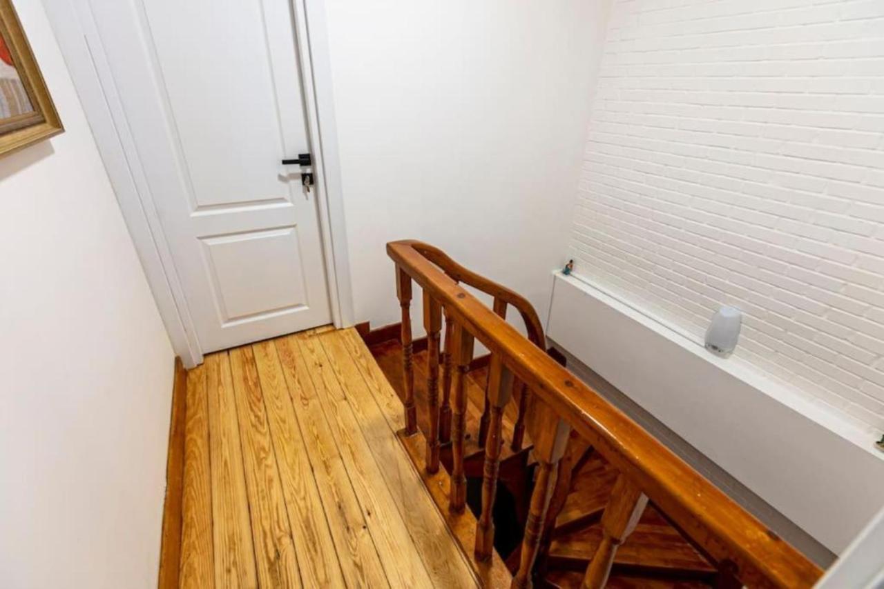 Historical 4-Br Home Steps From Besiktas Stadium & Bosphorus Views - Prime Nisantasi Location! Istambul Exterior foto