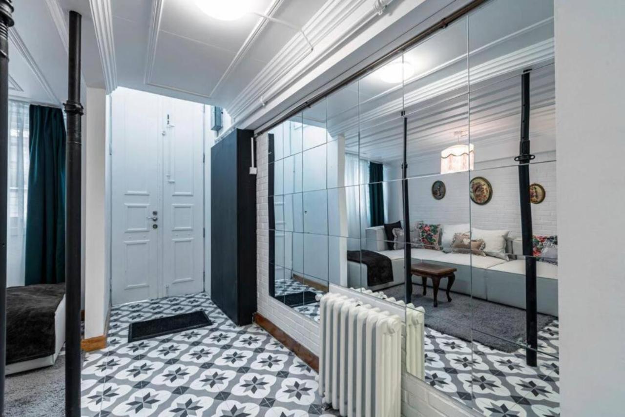 Historical 4-Br Home Steps From Besiktas Stadium & Bosphorus Views - Prime Nisantasi Location! Istambul Exterior foto