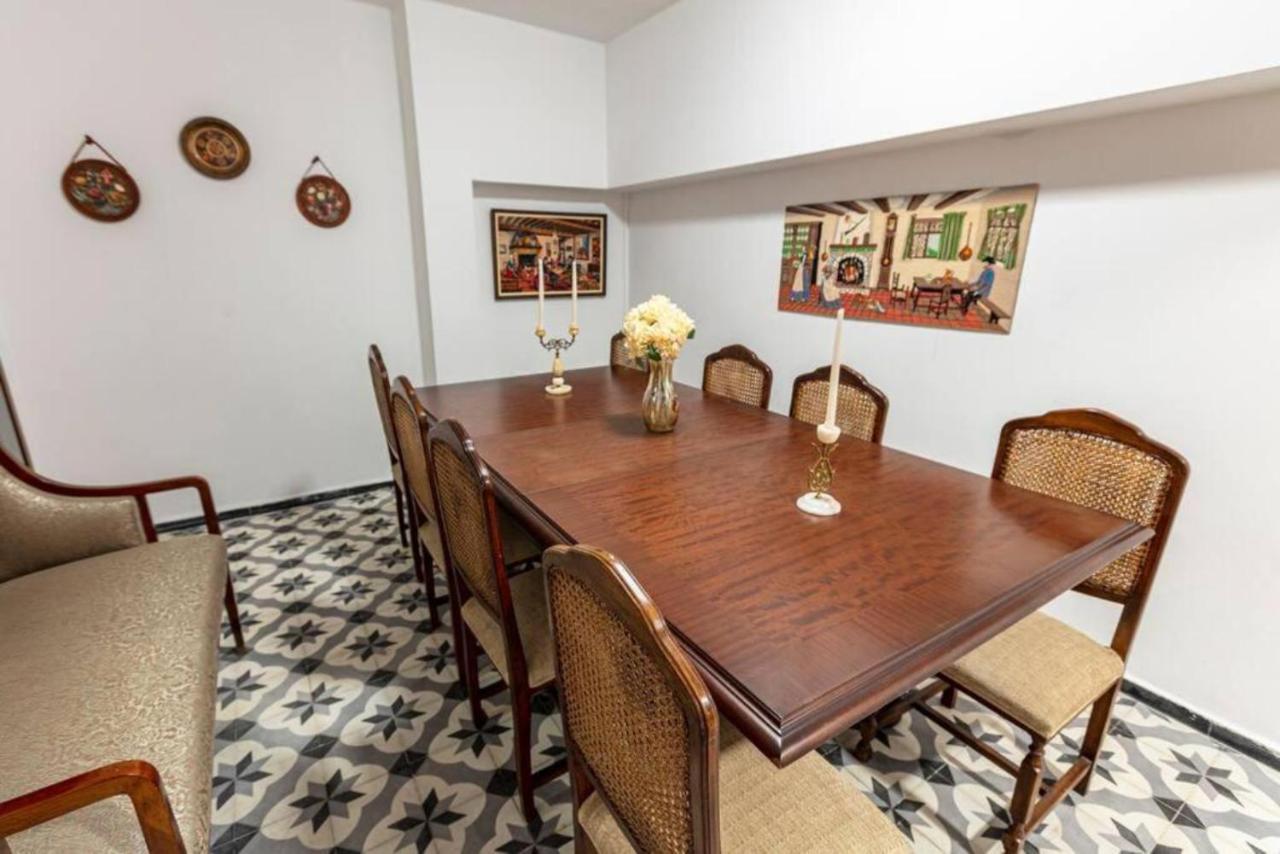 Historical 4-Br Home Steps From Besiktas Stadium & Bosphorus Views - Prime Nisantasi Location! Istambul Exterior foto